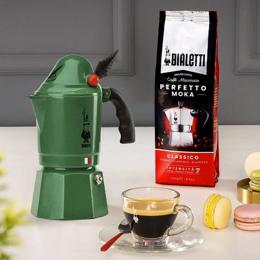 Bialetti Moka Express Alpina Stovetop Espresso Maker – Iconic Italian Moka Pot for Espresso Coffee, 3 Espresso Cups (4.3 oz / 130 mL), Aluminum, Green